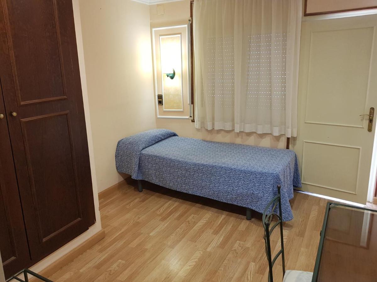 Checkin Trave Hotel Figueres  Ngoại thất bức ảnh
