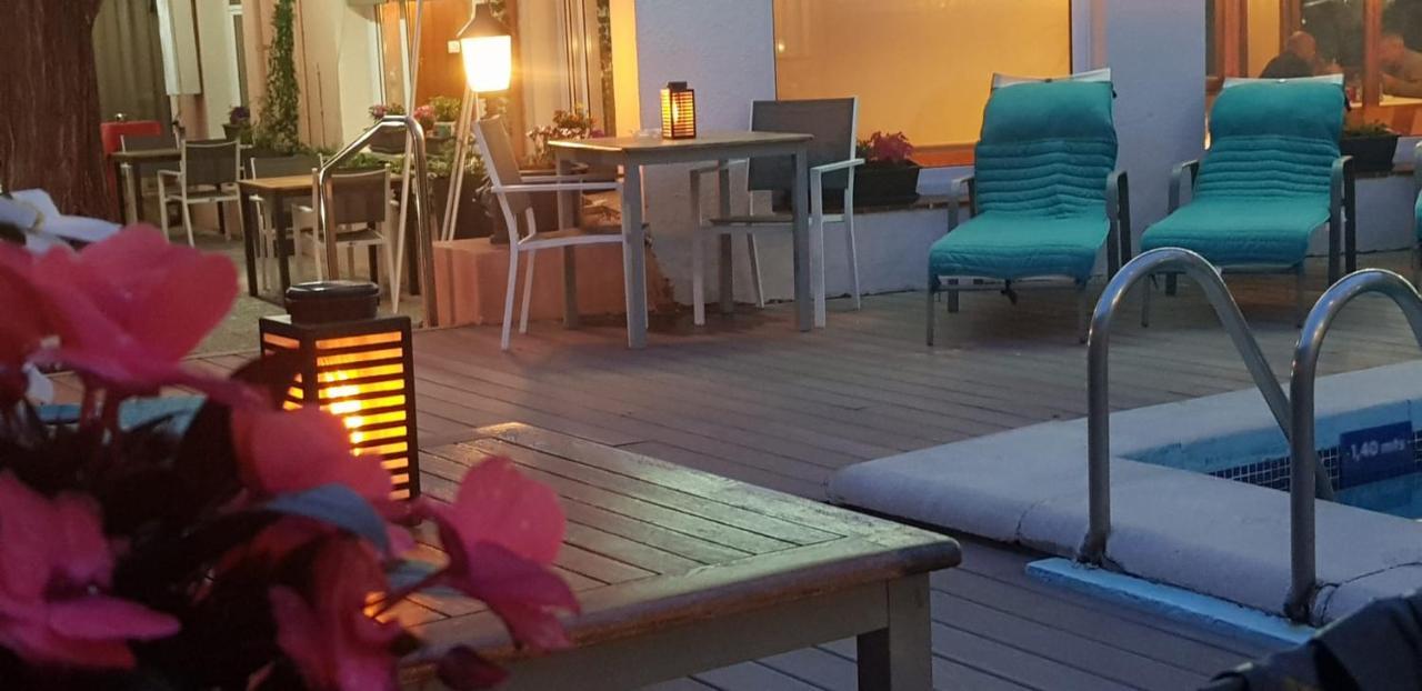 Checkin Trave Hotel Figueres  Ngoại thất bức ảnh