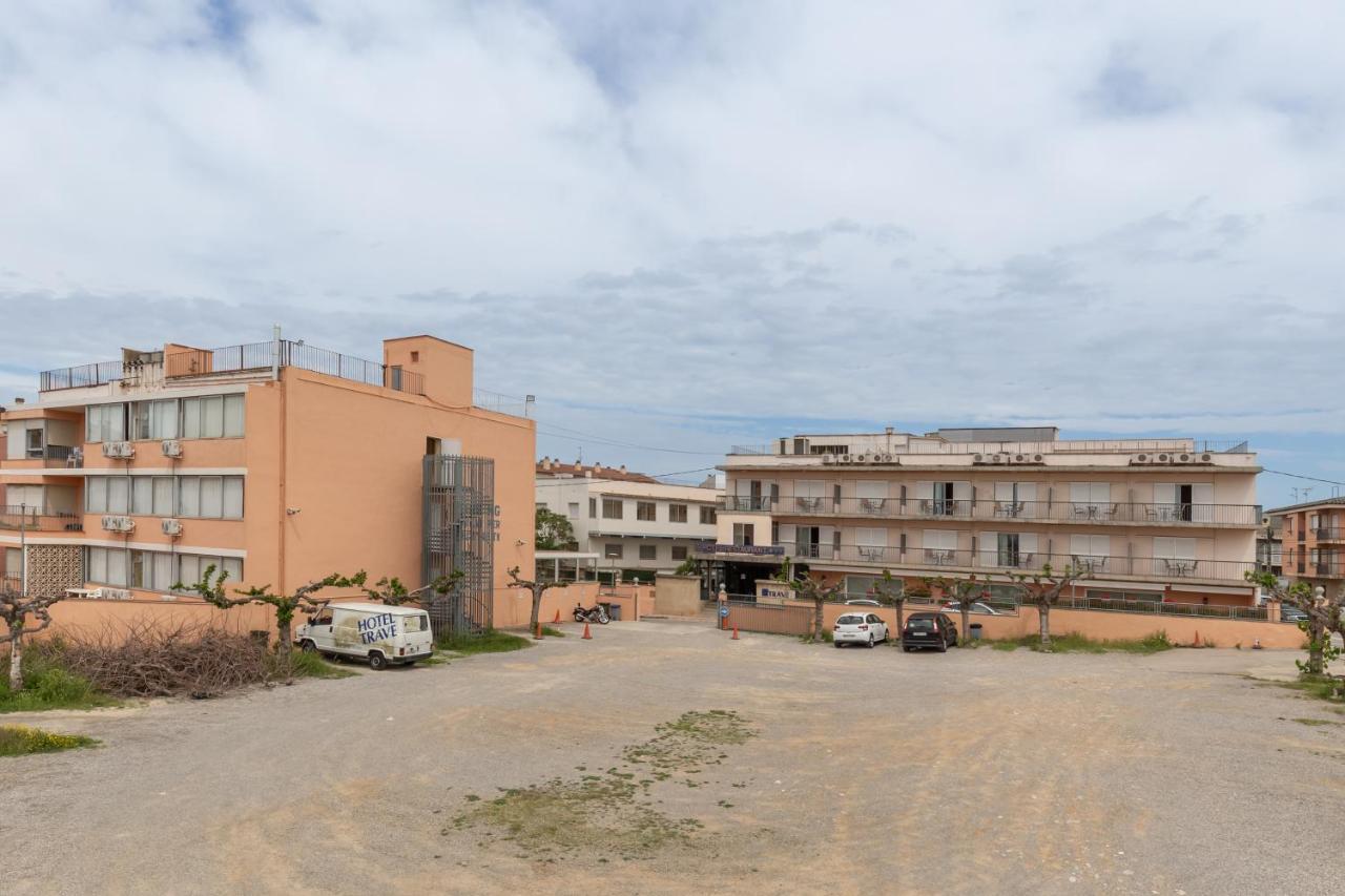 Checkin Trave Hotel Figueres  Ngoại thất bức ảnh