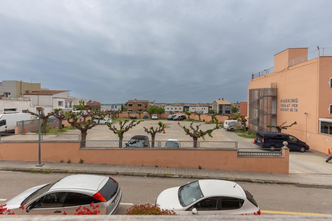 Checkin Trave Hotel Figueres  Ngoại thất bức ảnh