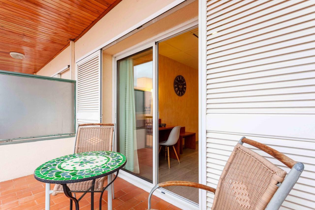 Checkin Trave Hotel Figueres  Ngoại thất bức ảnh