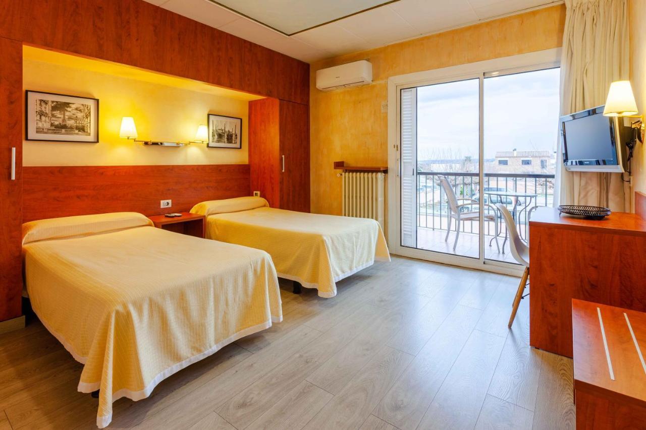 Checkin Trave Hotel Figueres  Ngoại thất bức ảnh